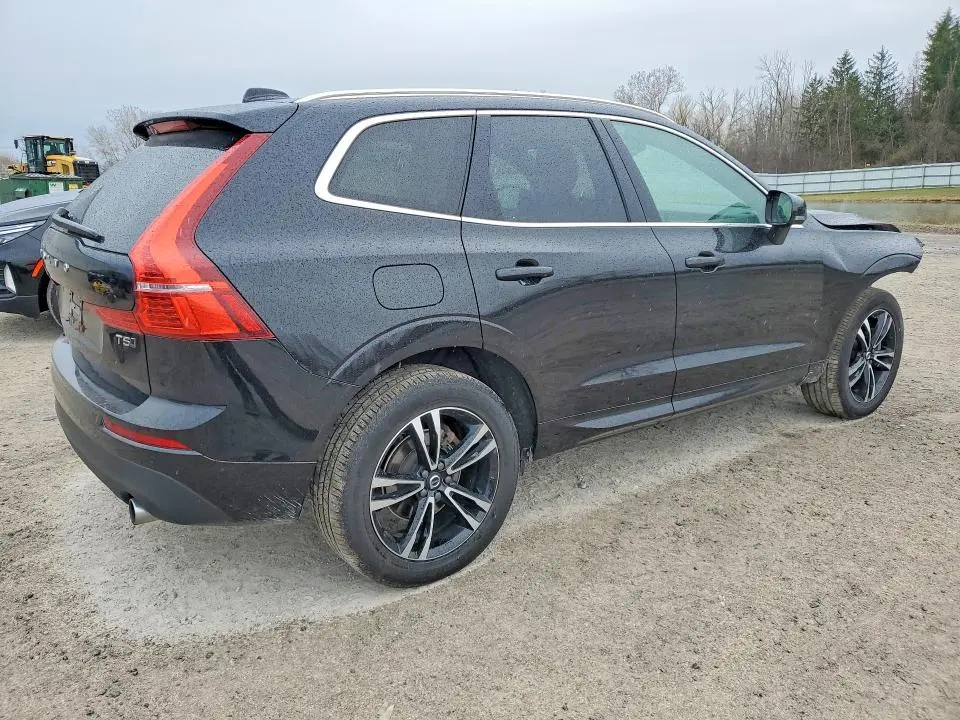 2020 VOLVO XC60 T5 MOMENTUM  
