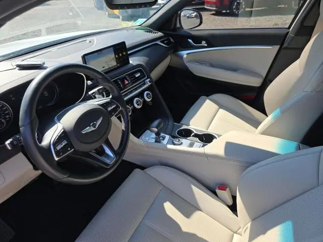 2023 GENESIS G70 BASE  