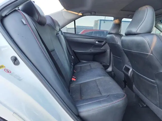 2016 TOYOTA CAMRY LE  