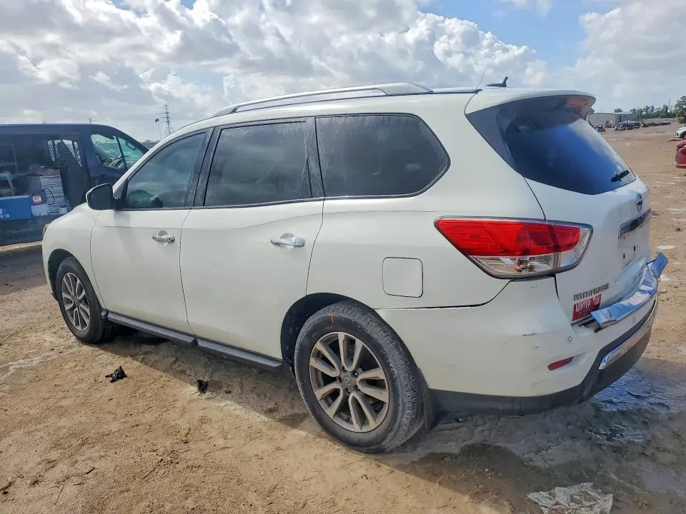 2016 NISSAN PATHFINDER SV  