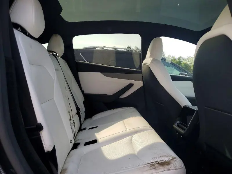 2026 TESLA MODEL Y   