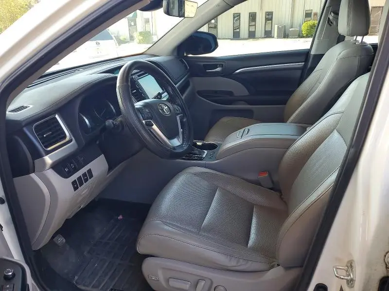 2017 TOYOTA HIGHLANDER LIMITED  