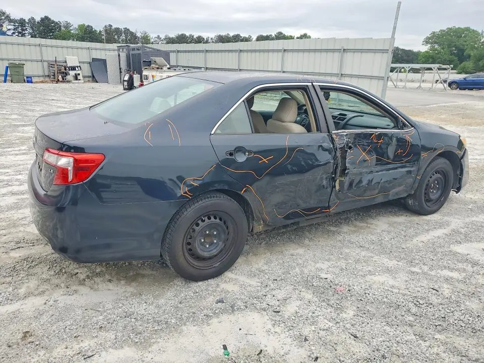 2012 TOYOTA CAMRY LE  