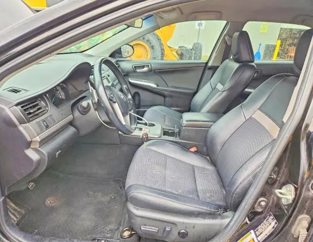2014 TOYOTA CAMRY SE  