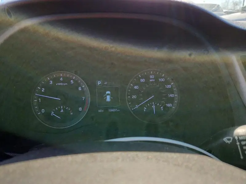 2016 HYUNDAI TUCSON SE  