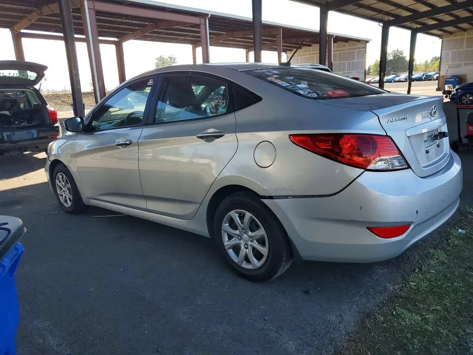 2013 HYUNDAI ACCENT GLS  