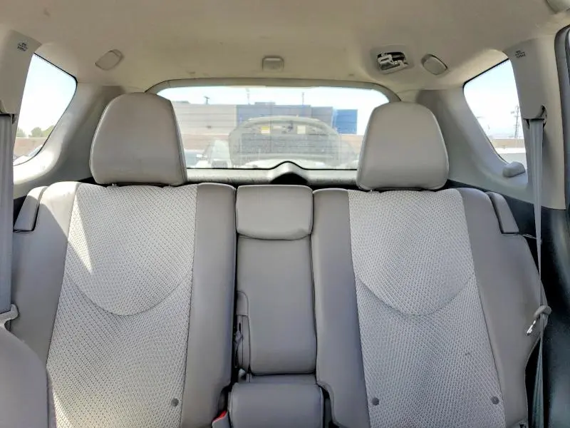 2013 TOYOTA RAV4 EV BASE  