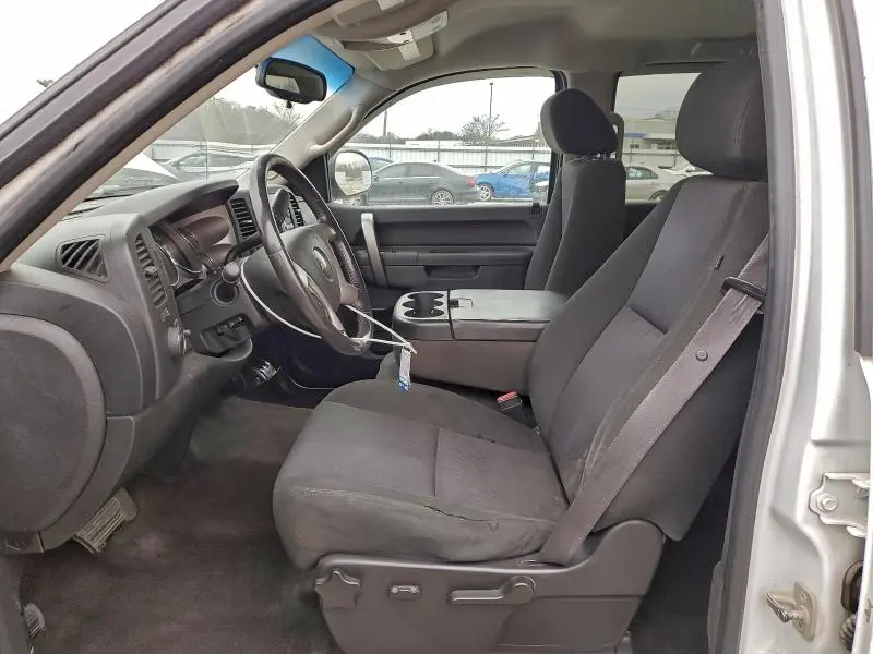 2011 CHEVROLET SILVERADO C1500 LT  