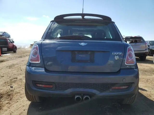 2011 MINI COOPER S