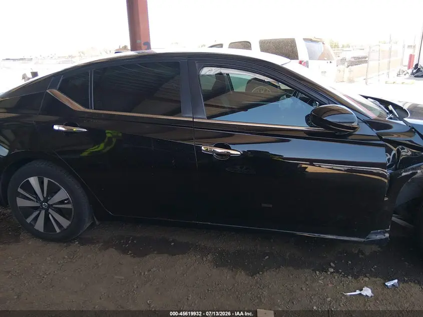 2022 NISSAN ALTIMA SV FWD