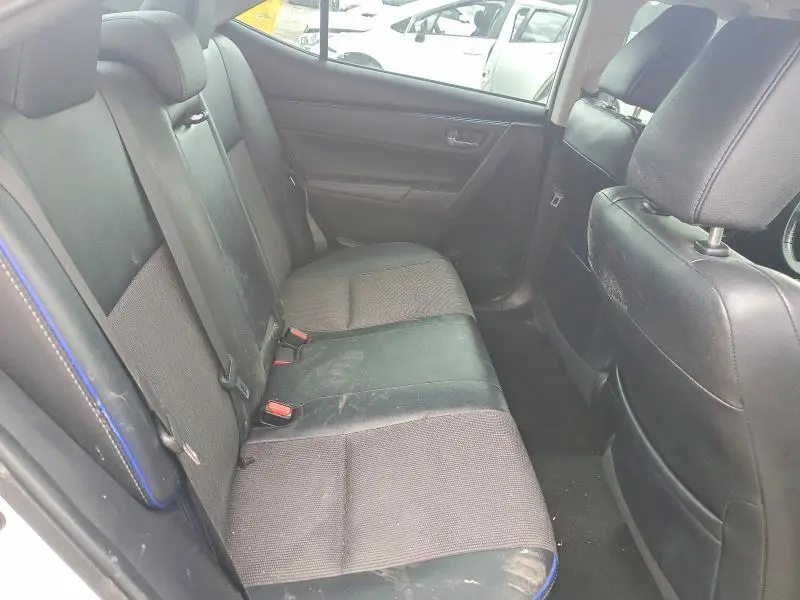 2017 TOYOTA COROLLA SE  