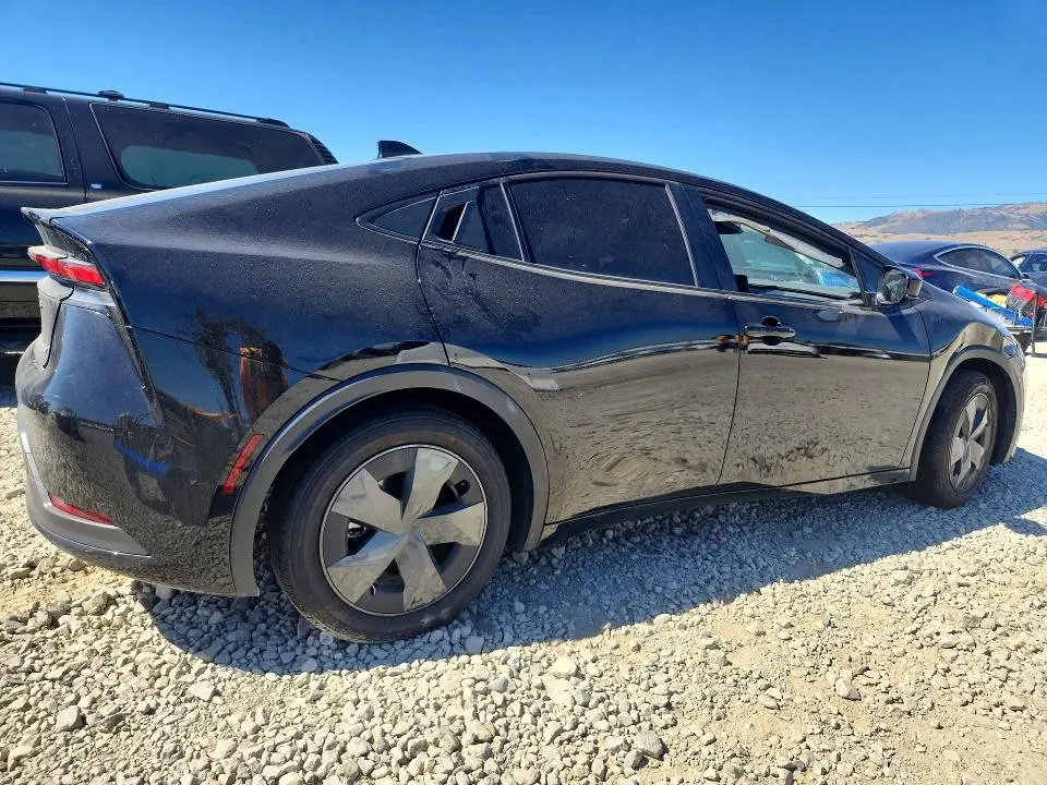 2026 TOYOTA PRIUS LE  