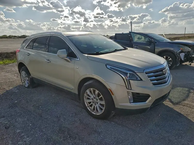 2017 CADILLAC XT5   