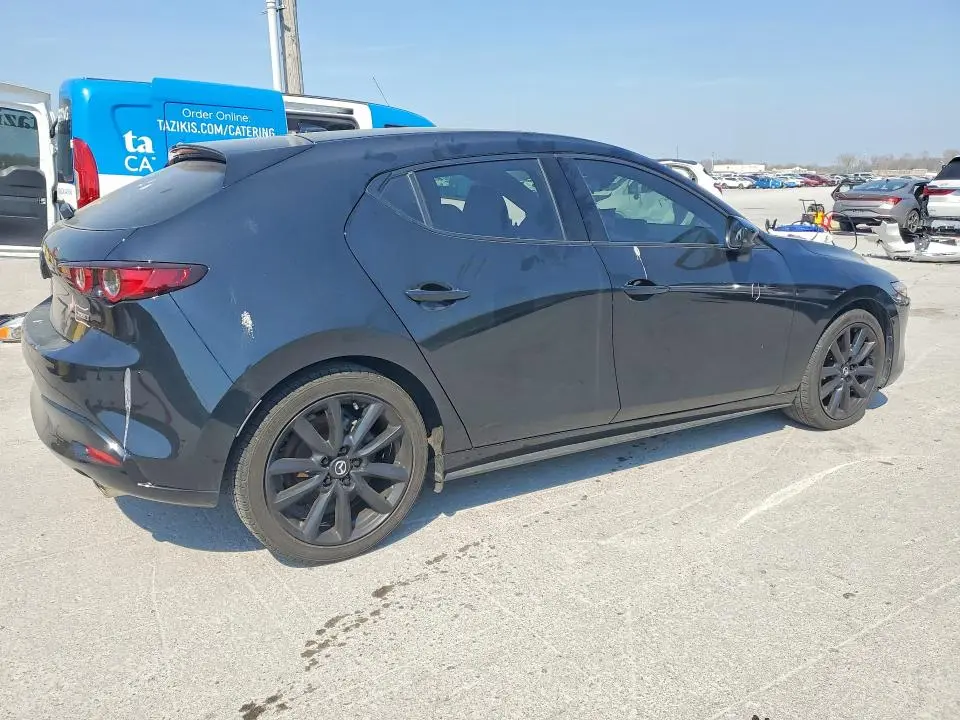 2020 MAZDA 3 PREMIUM  