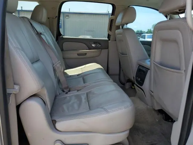 2012 CHEVROLET SUBURBAN C1500 LT  