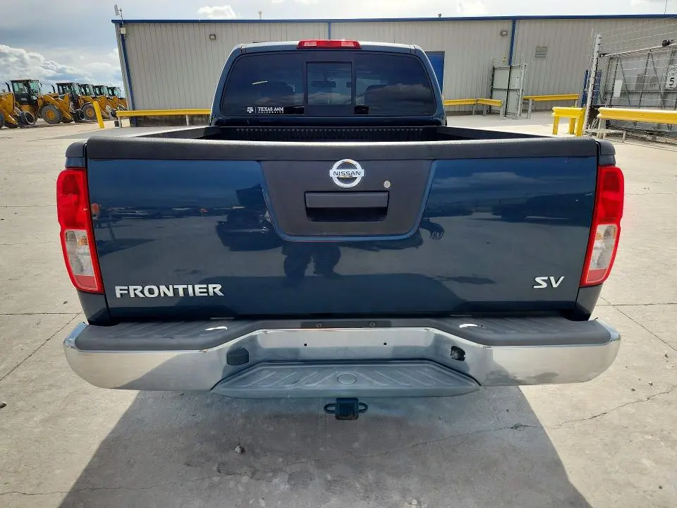 2013 NISSAN FRONTIER S  