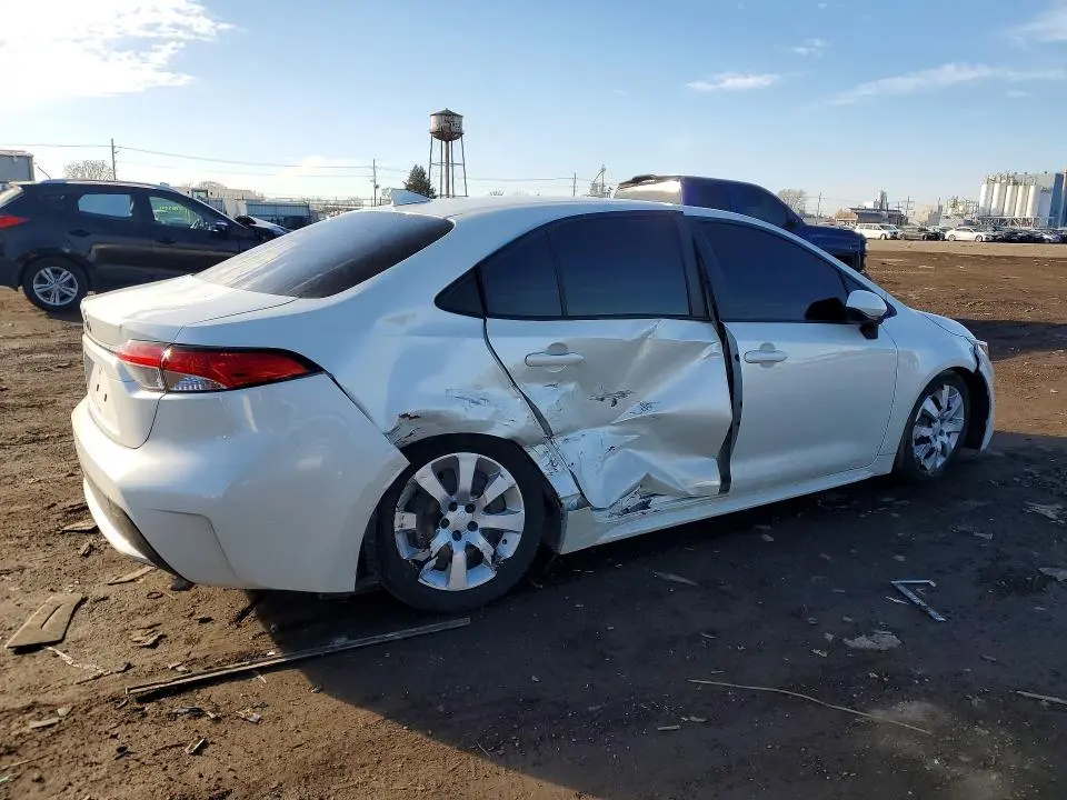 2021 TOYOTA COROLLA LE  