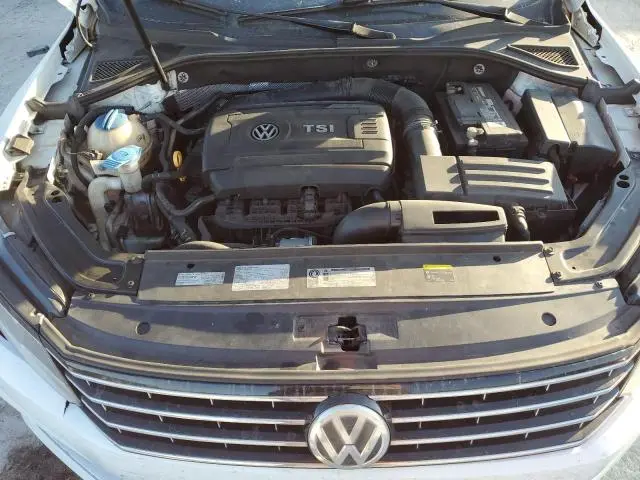 2017 VOLKSWAGEN PASSAT S  