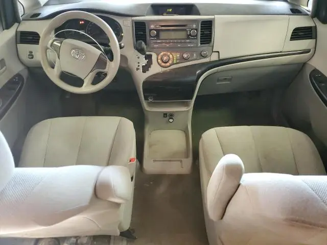 2011 TOYOTA SIENNA BASE  