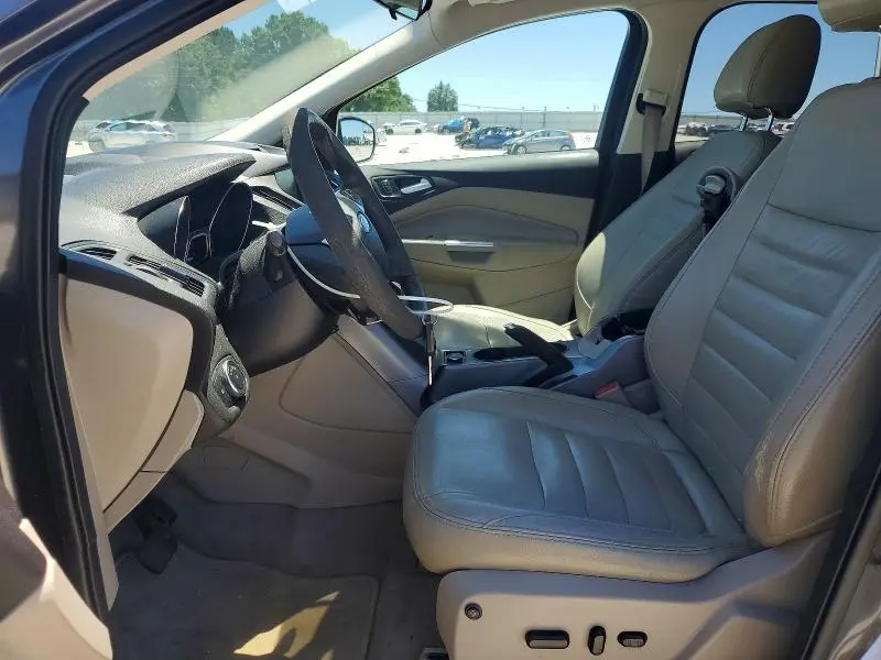 2015 FORD ESCAPE SE  