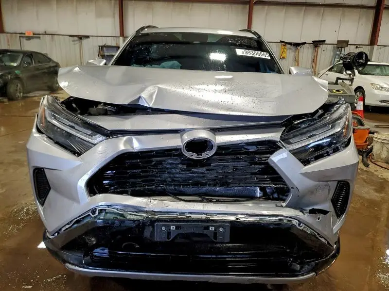 2023 TOYOTA RAV4 SE  