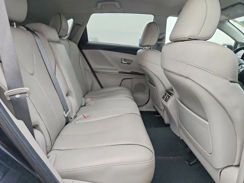 2015 TOYOTA VENZA LE  