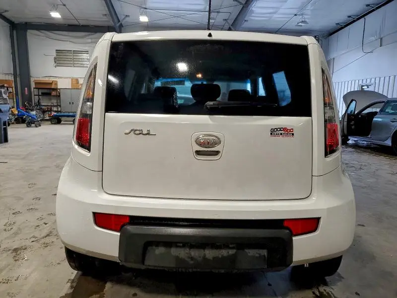 2010 KIA SOUL +  