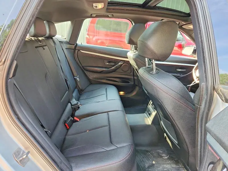 2018 BMW 330 XIGT  