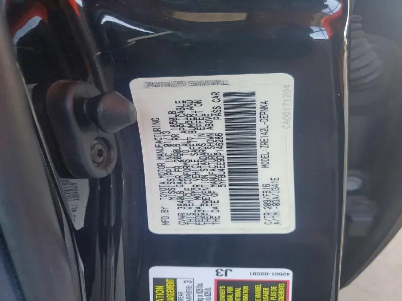 2013 TOYOTA COROLLA LE  
