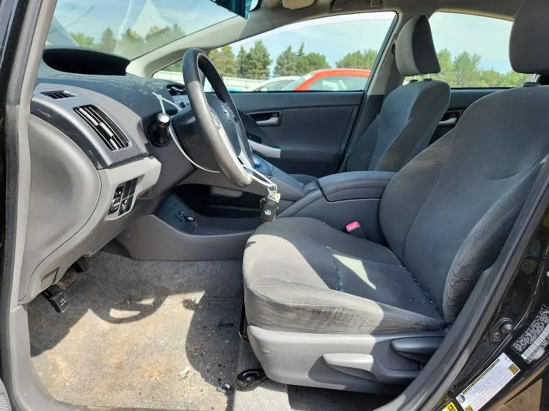 2010 TOYOTA PRIUS III  