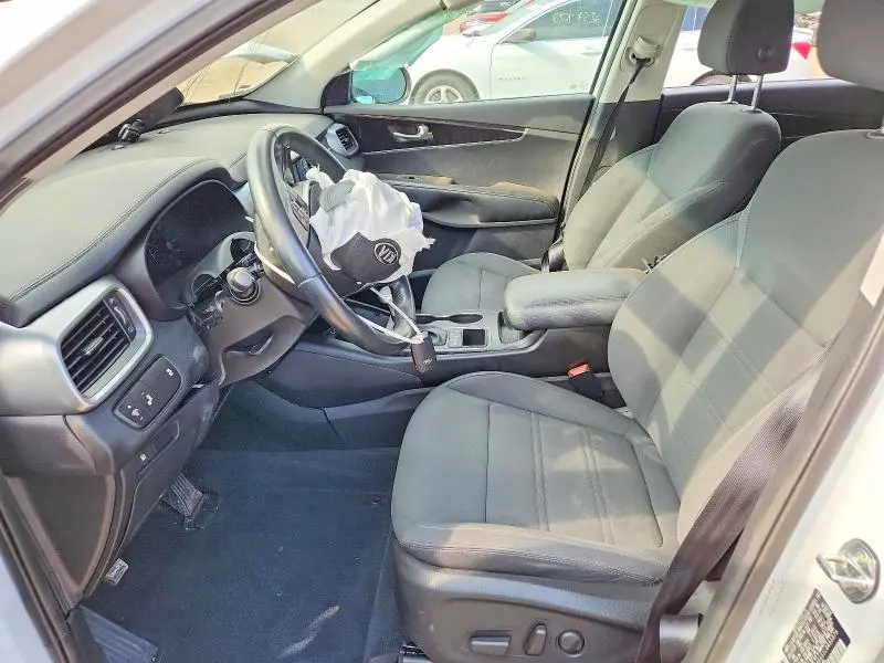 2020 KIA SORENTO S  
