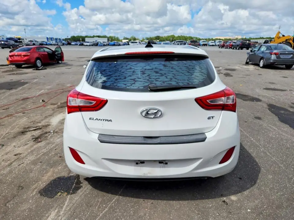 2016 HYUNDAI ELANTRA GT BASE  