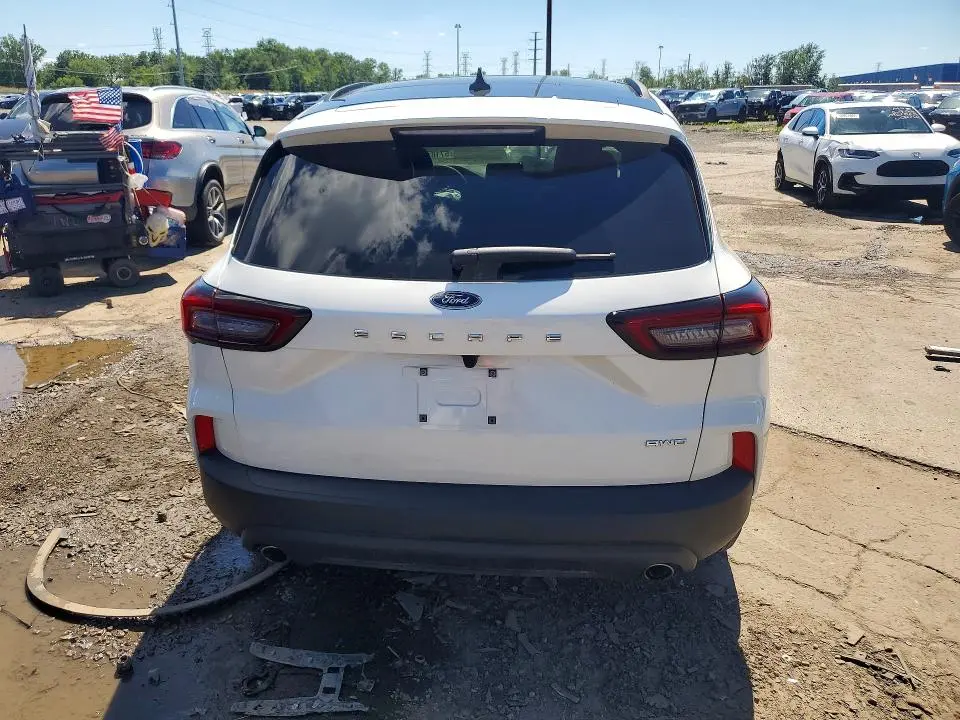 2025 FORD ESCAPE ST LINE  