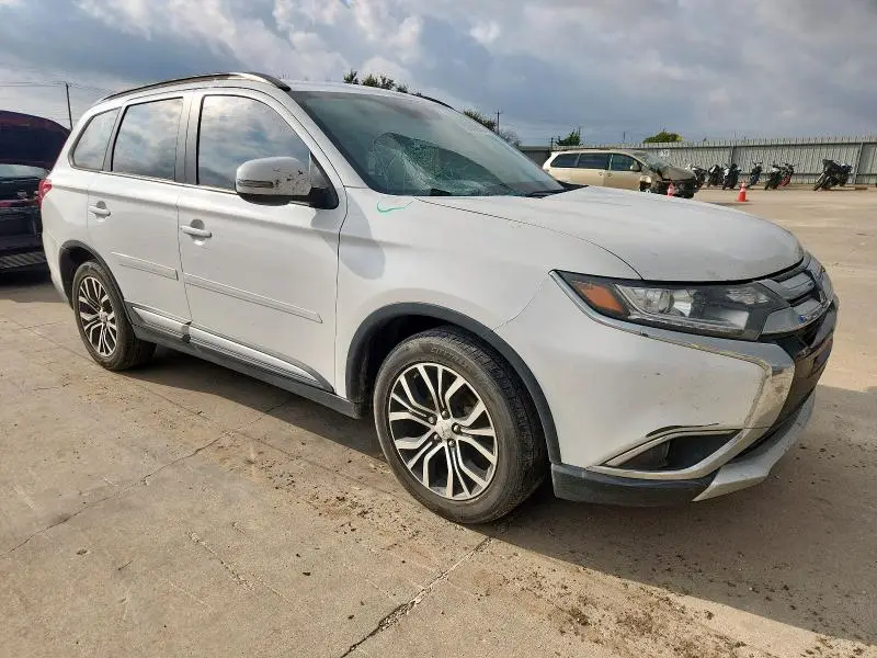 2016 MITSUBISHI OUTLANDER SE  