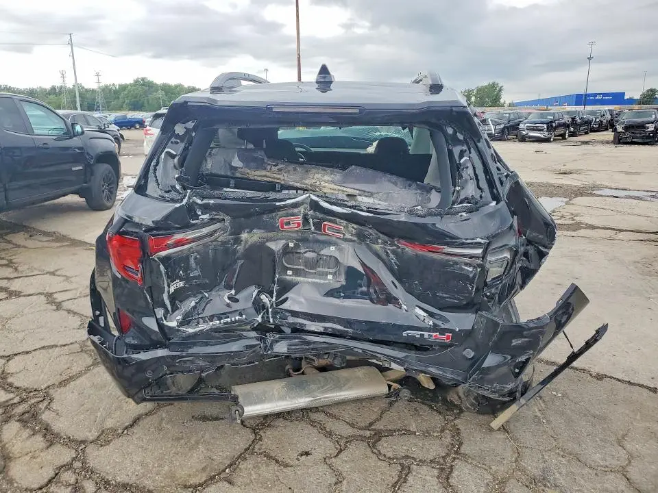 2026 GMC TERRAIN AT4  