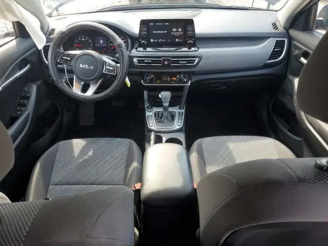 2022 KIA SELTOS LX  