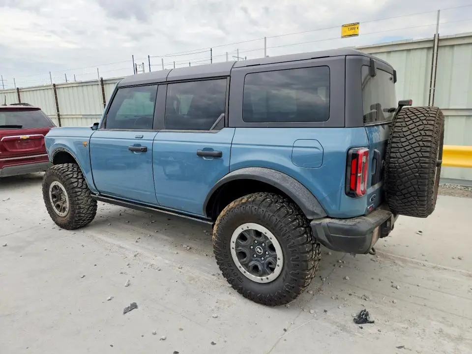 2023 FORD BRONCO BASE  