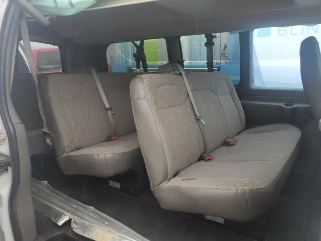 2016 CHEVROLET EXPRESS G3500 LT  