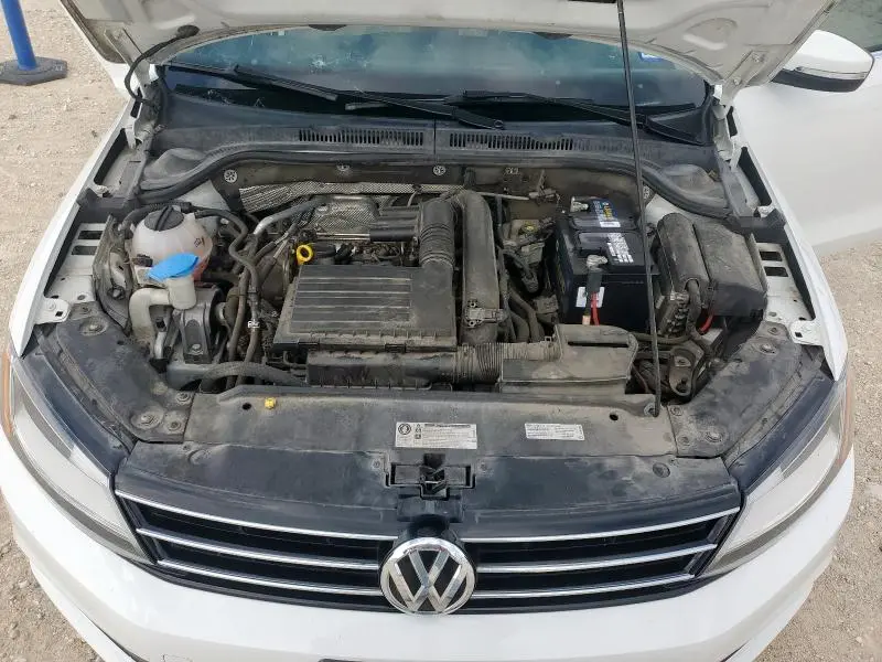 2017 VOLKSWAGEN JETTA SE