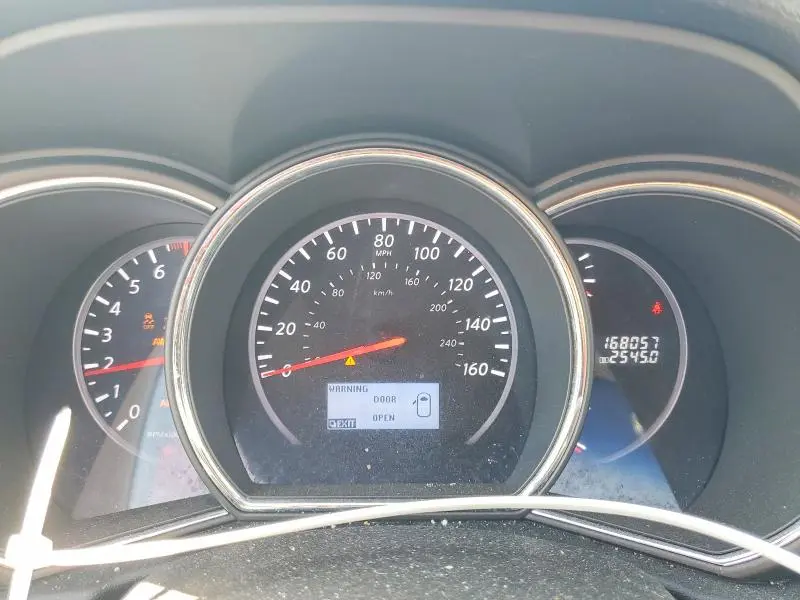 2011 NISSAN MURANO S  
