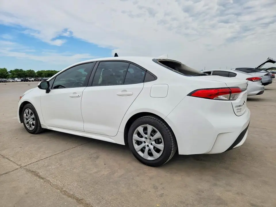 2022 TOYOTA COROLLA LE  