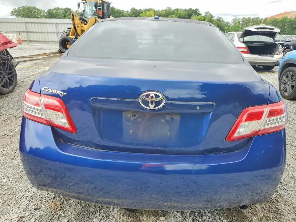 2010 TOYOTA CAMRY BASE  