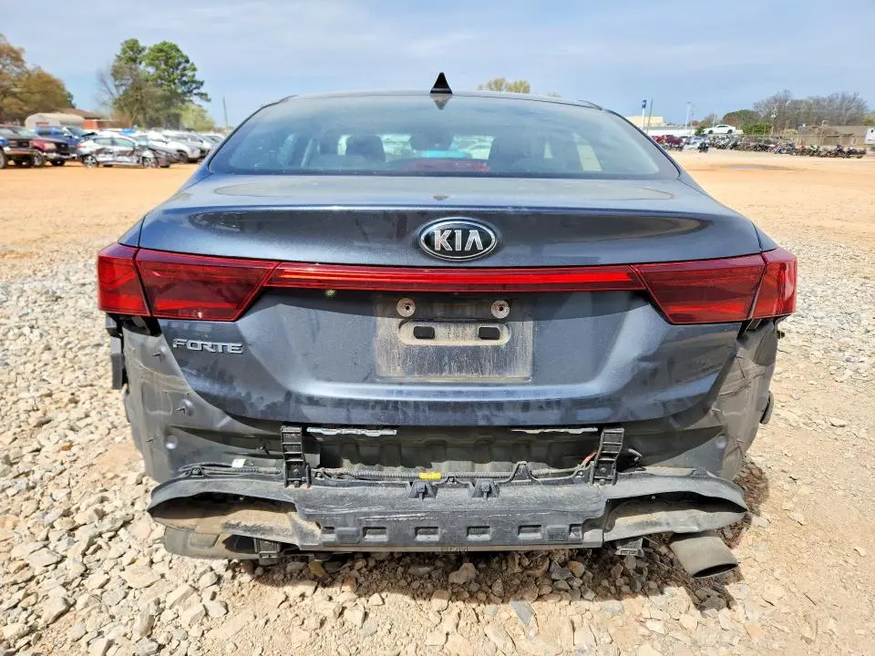 2020 KIA FORTE LXS  