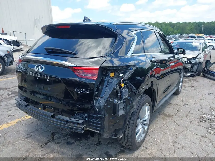2021 INFINITI QX50 LUXE