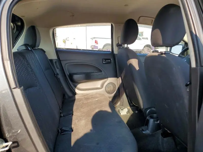 2015 MITSUBISHI MIRAGE DE  