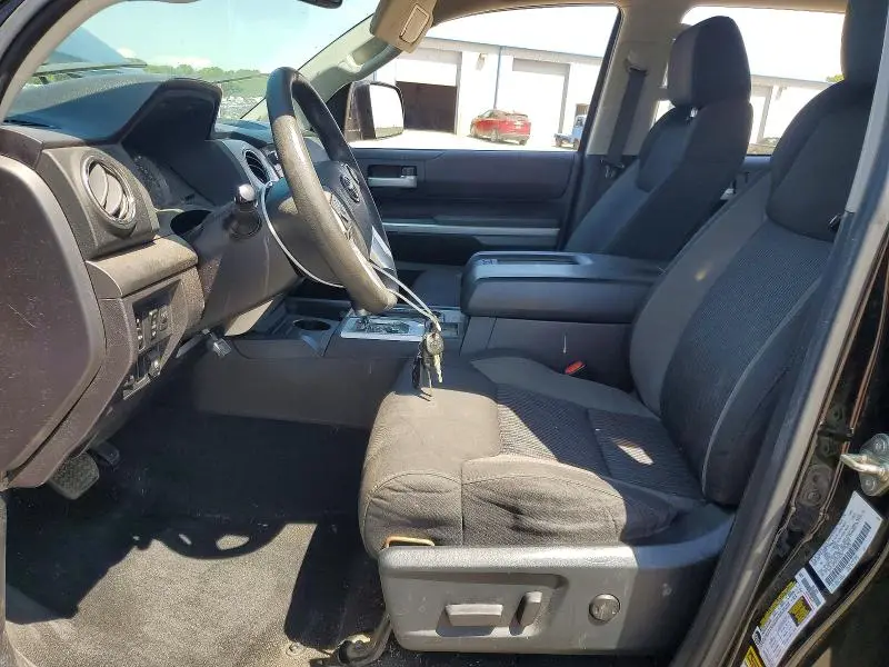 2015 TOYOTA TUNDRA CREWMAX SR5  