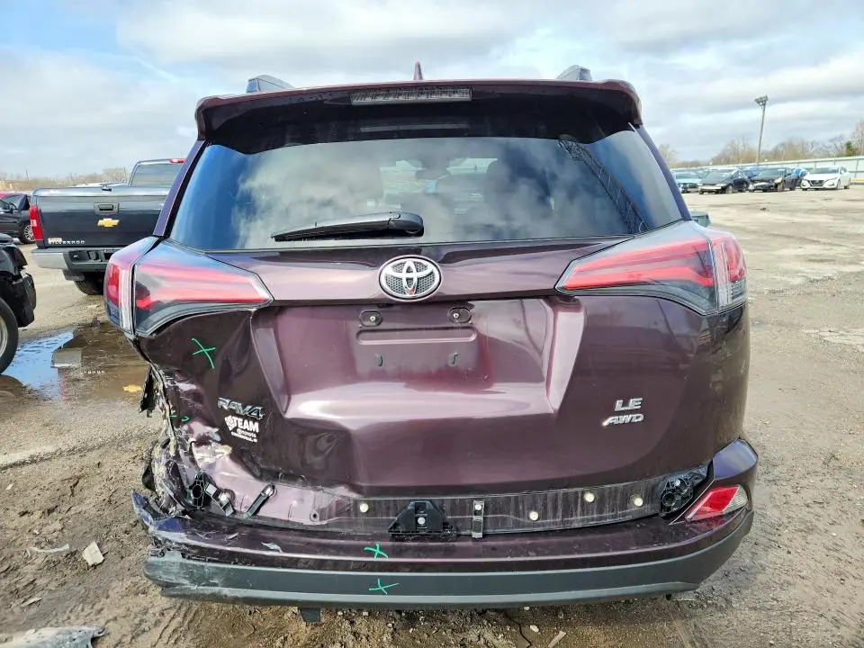 2018 TOYOTA RAV4 LE  