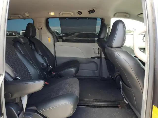 2014 TOYOTA SIENNA SPORT  
