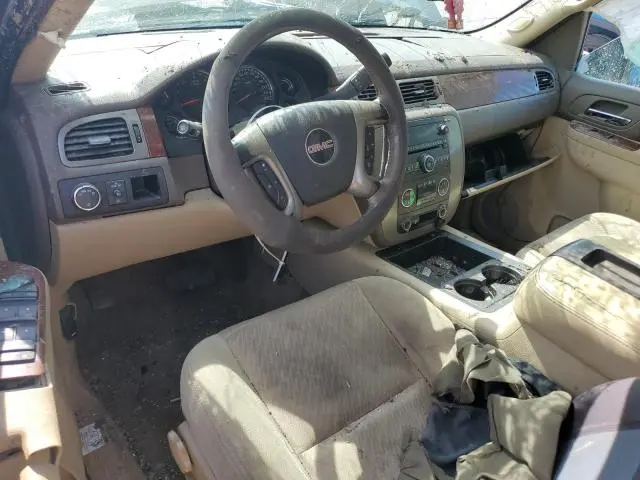 2013 GMC YUKON SLE  