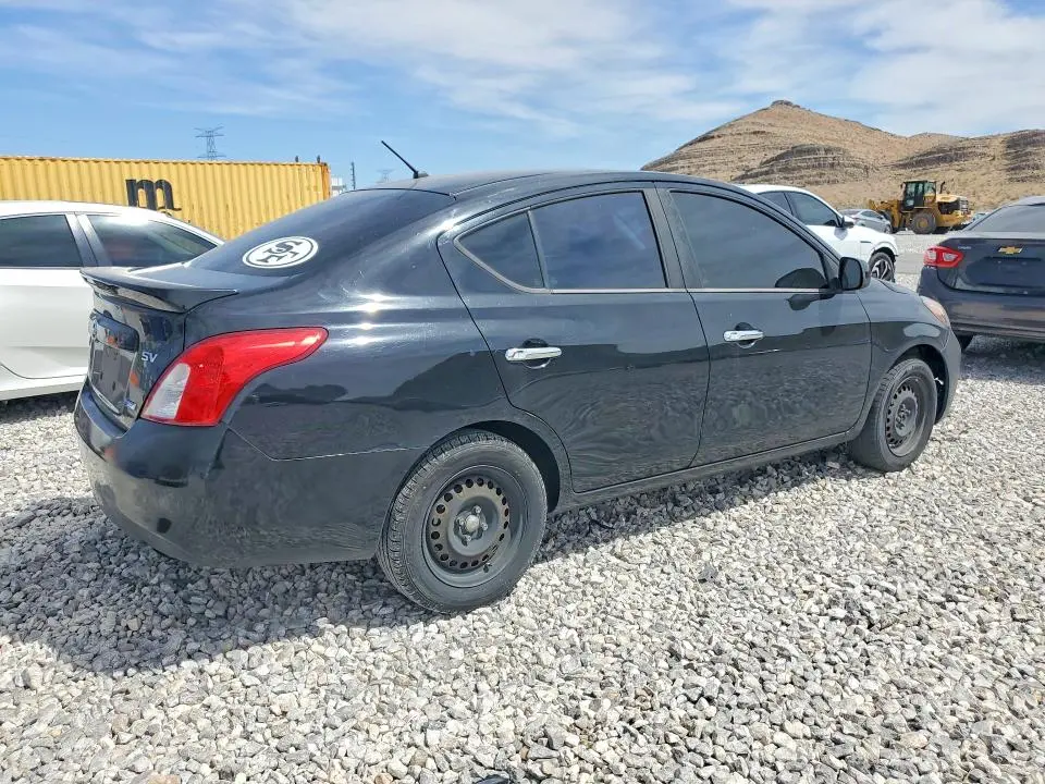 2013 NISSAN VERSA 1.6 S  